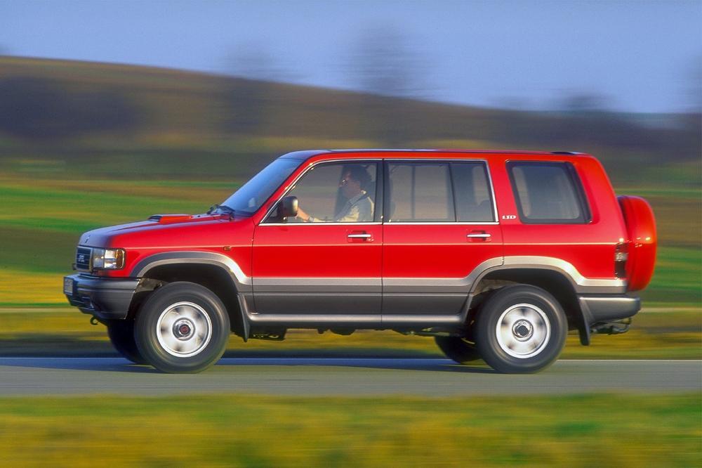 30th Birthday Opel Monterey: The Off-Roader for Discerning Buyers