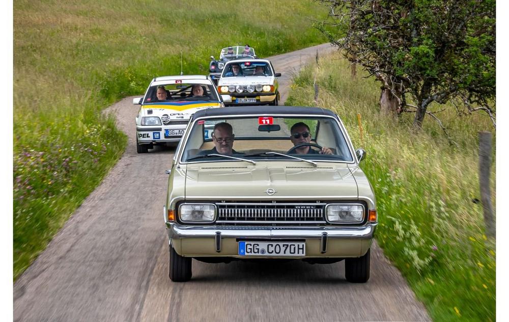 9. Paul Pietsch Classic: Opel-Klassiker begeistern die Zuschauer
