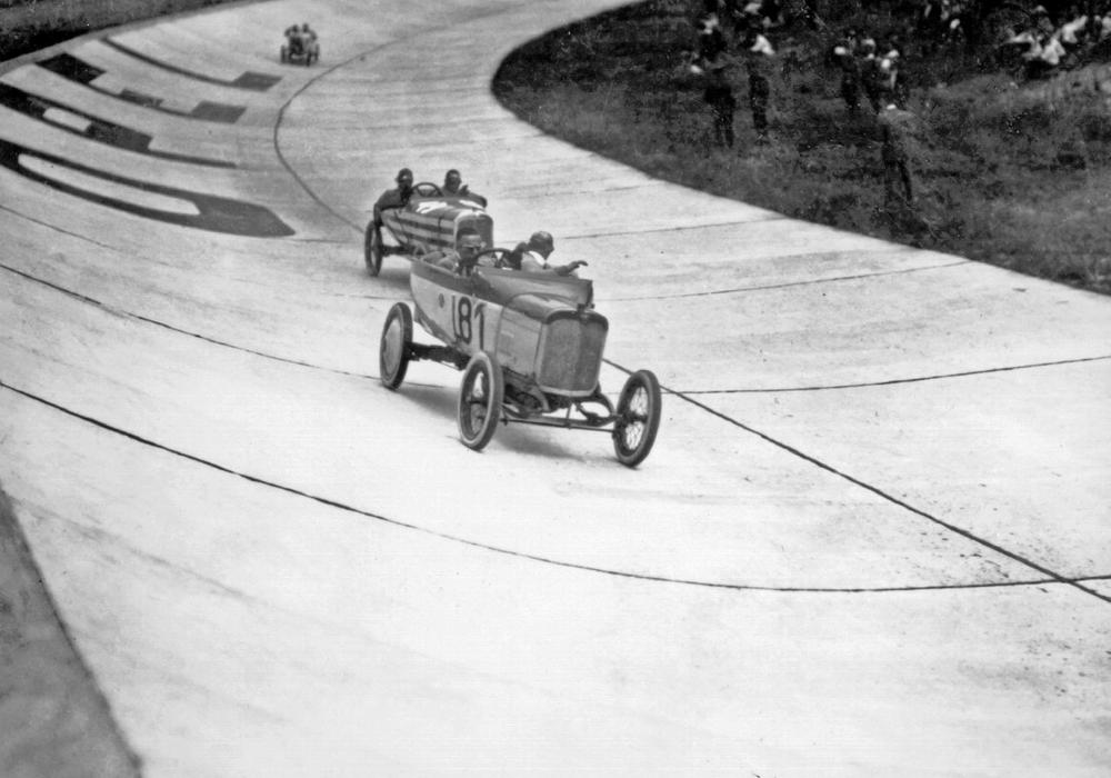 Vor 100 Jahren: Großer Motorsport auf der Opel-Rennbahn