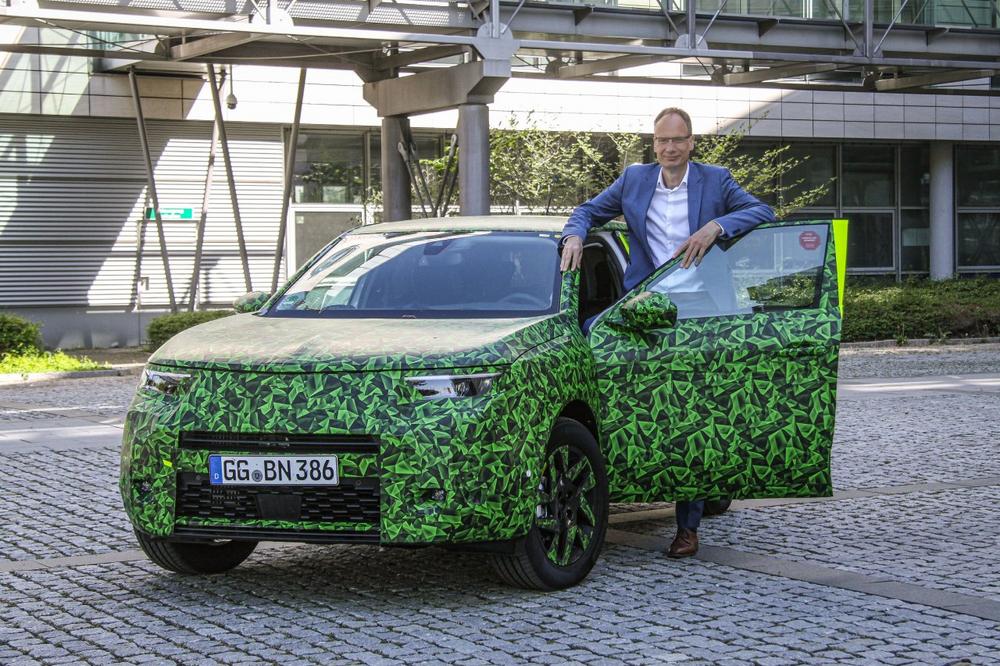Im Video: CEO Michael Lohscheller zeigt den neuen Opel Mokka