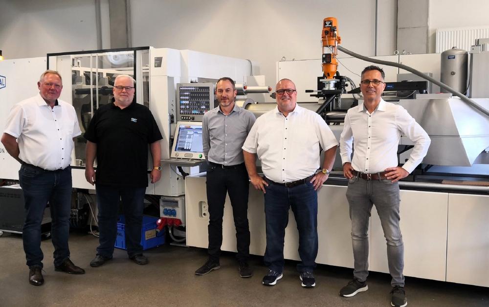 New injection molding machine from Netstal for the SKZ site in Horb am Neckar