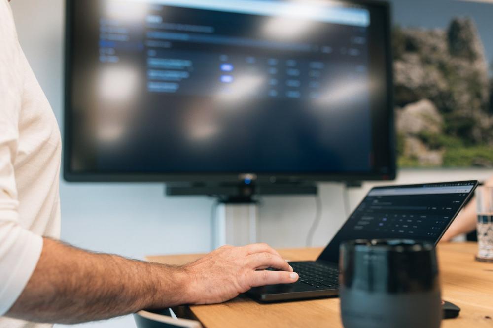 Warum früher doch nicht alles besser war und warum uns Technologieskepsis und Angst vor Veränderung daran hindern, eine erfolgreiche digitale Zukunft