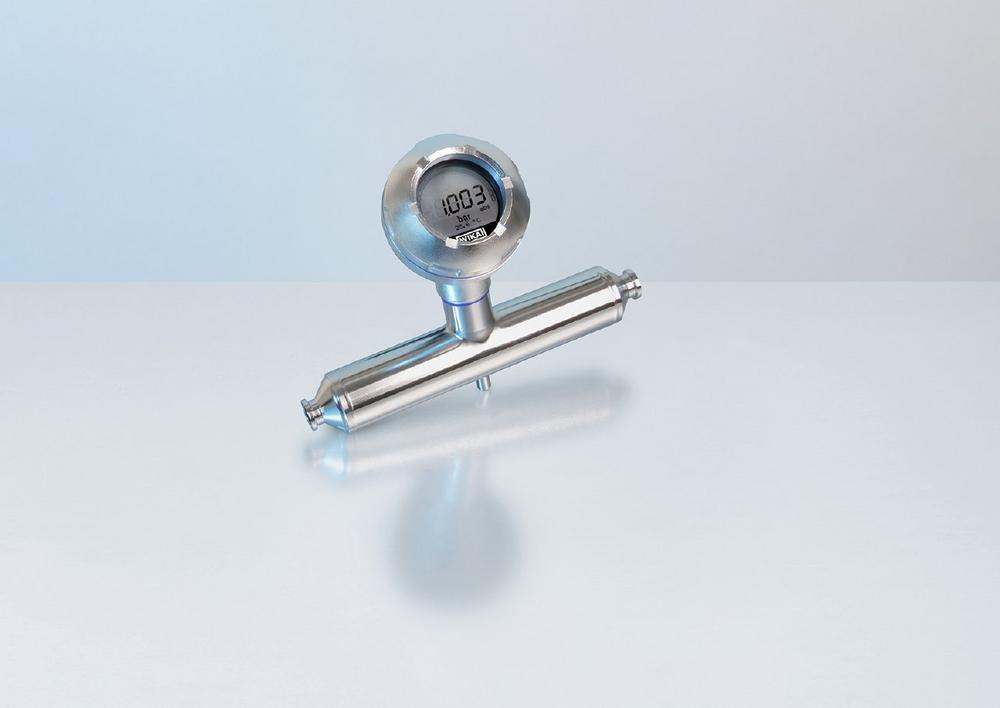 In-line process transmitter to optimise sterile processes