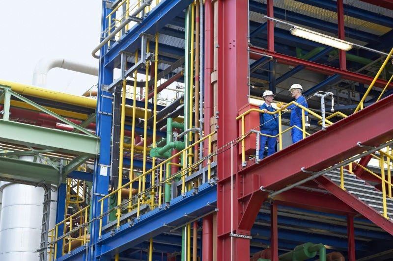 Für eine sichere und verfügbare Chemie- und Prozessindustrie