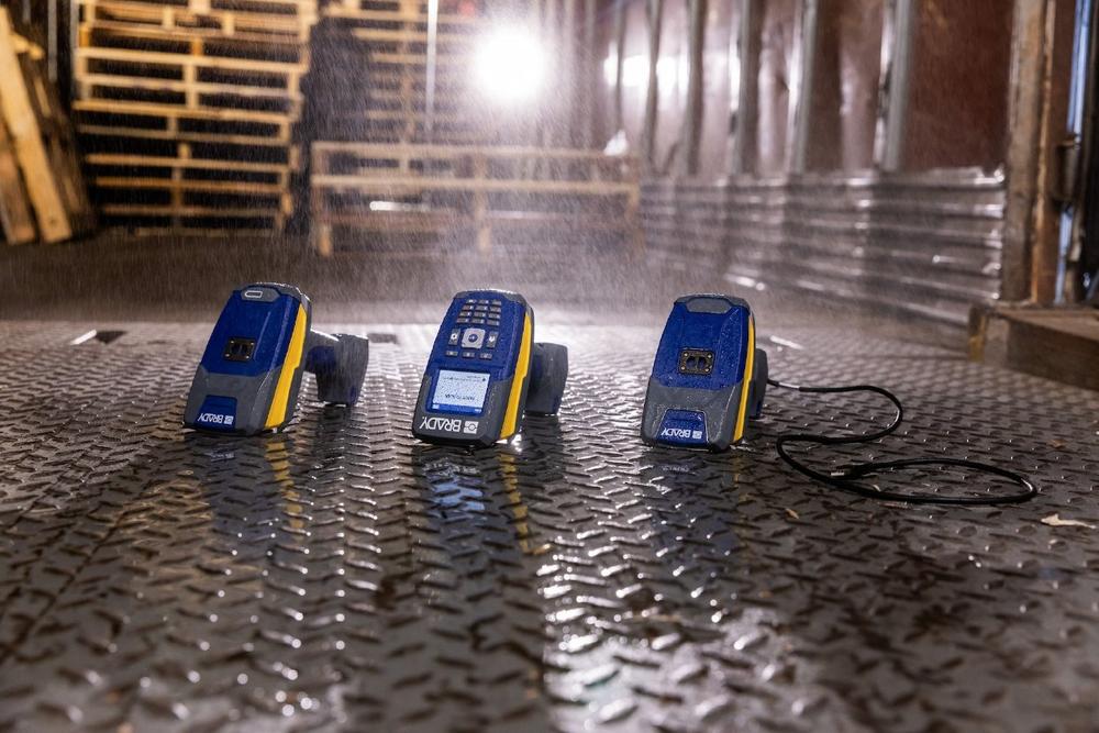 Brady bringt Barcode-Lesegeräte mit einer Genauigkeit von 99,995 % auf den Markt