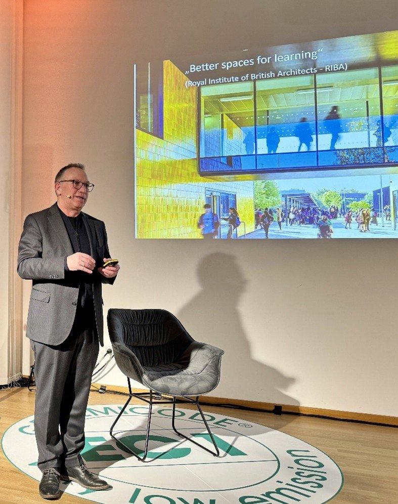 New simplicity for a healthy room climate