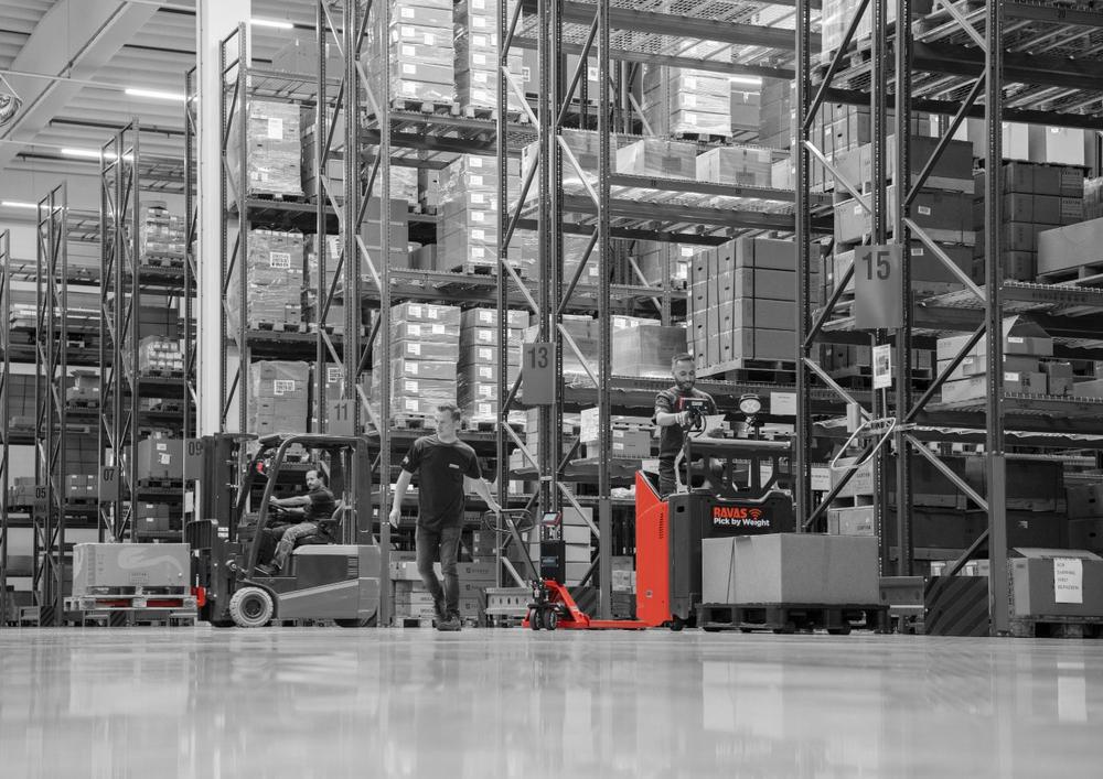 RAVAS at LogiMAT: The Specialist in Mobile Weighing
