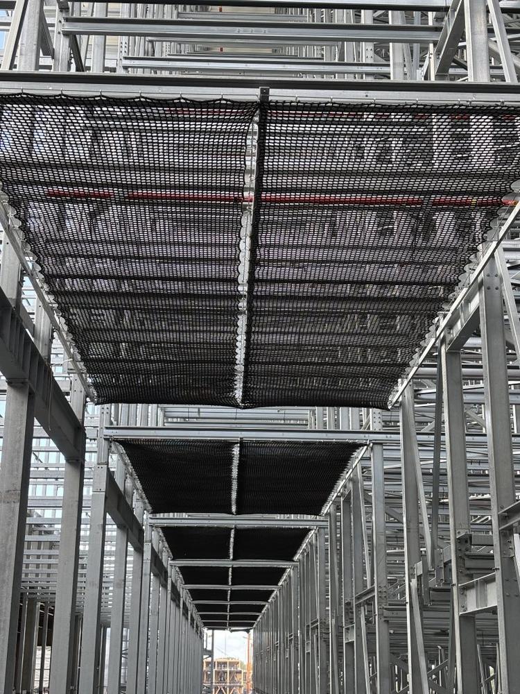 Safety nets in high-bay racking systems: underestimated and overrated at the same time
