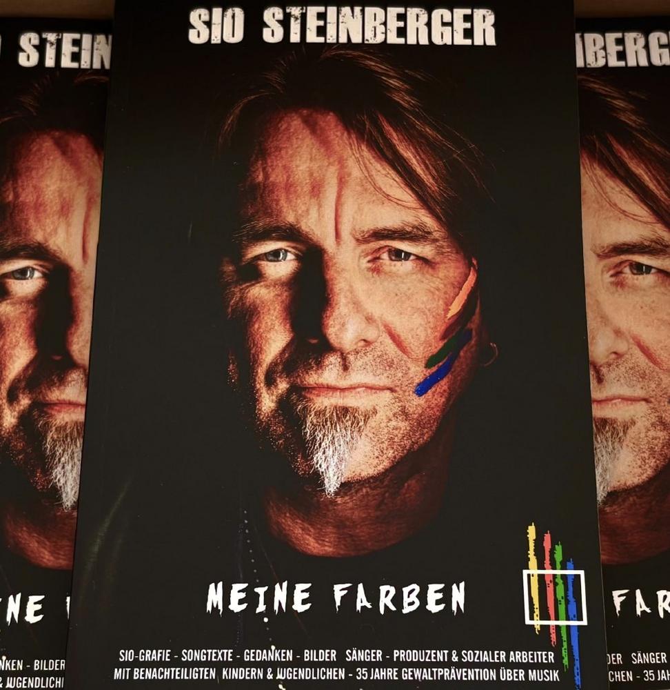 Emotionales Buch „Meine Farben“, von Sänger und Sozial-Arbeiter Sio Steinberger veröffentlicht.