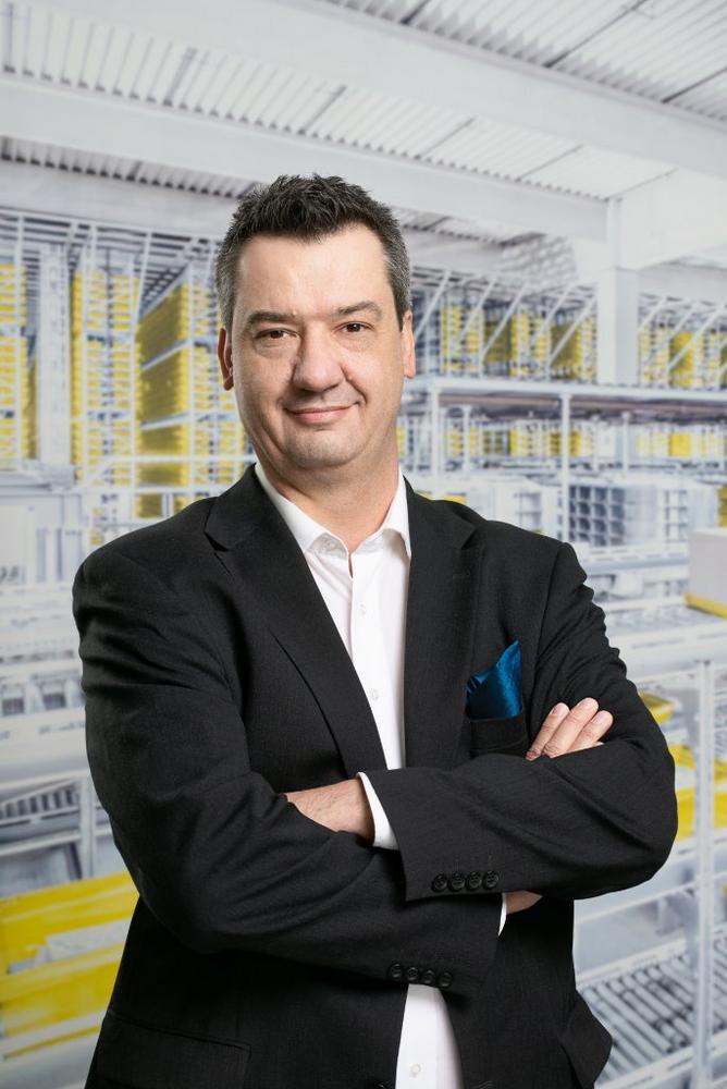 Valid Material Master Data as a Basis for More Efficient Material Flow Processes