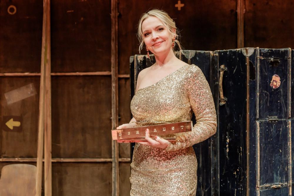 Mezzosopranistin des Aalto Musiktheaters Bettina Ranch erhält Deutschen Theaterpreis DER FAUST