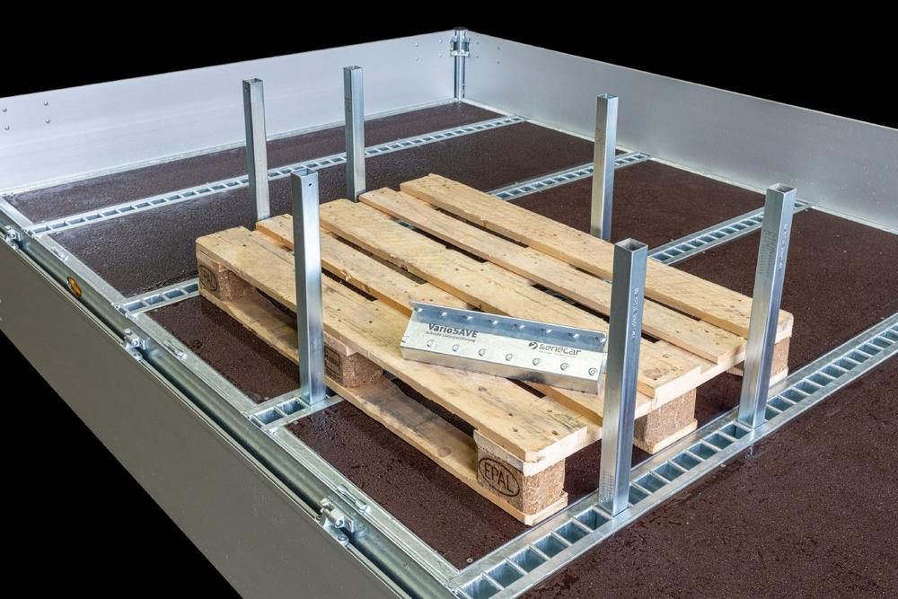 VarioSAVE Light: Elting bietet erstes formschlüssiges Ladungssicherungssystem für Kleintransporter an