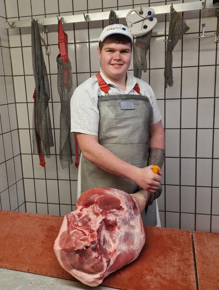 Moritz Asprion ist Lehrling des Monats Februar