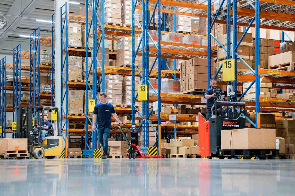 Effizienz, die ins Gewicht fällt: RAVAS auf der LogiMAT