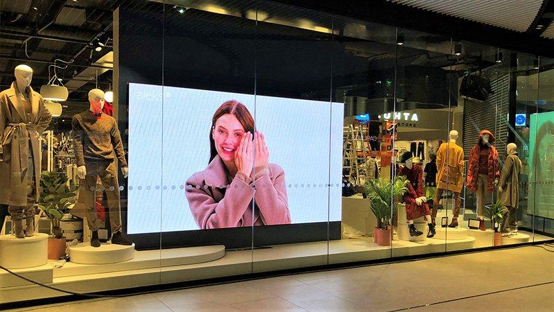 LED-Videowall jeglicher Größe und Auflösung mit Digital Signage Software aus der Cloud