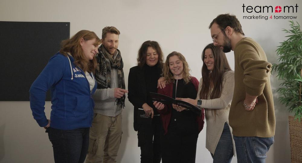 33 Jahre team::mt GmbH: Martina Manich blickt auf drei Jahrzehnte Innovation im B2B Marketing