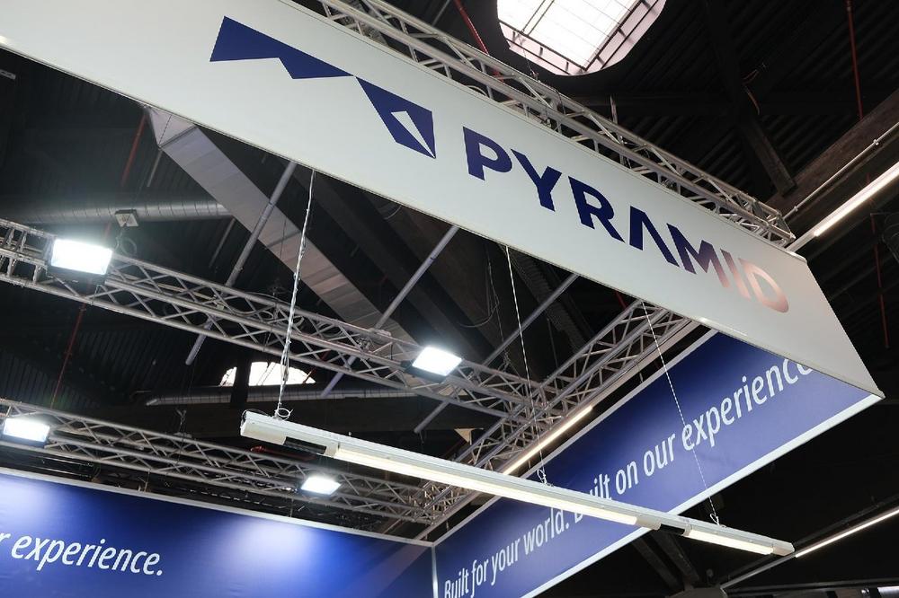 KI-gestützte Machine Vision für den Shopfloor: Pyramid Computer vereint Kamera und Beleuchtung in modularer Schienenlösung auf der embeddedworld 2026