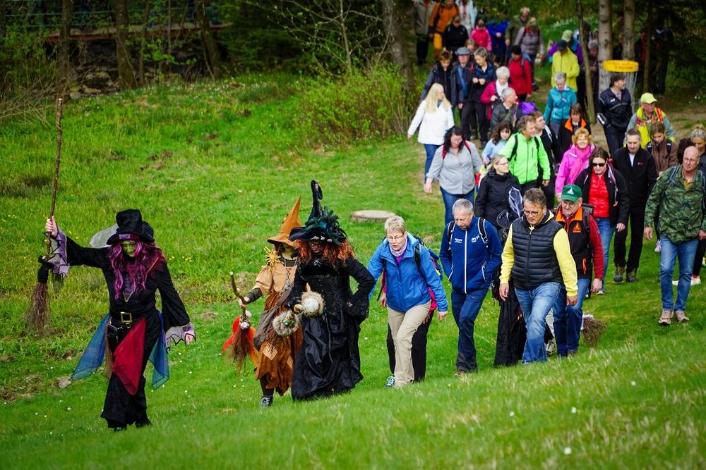 Eröffnung der Oberharzer Wandersaison 2026 in Altenau mit geführter Wanderung, Stempeltour und Rahmenprogramm