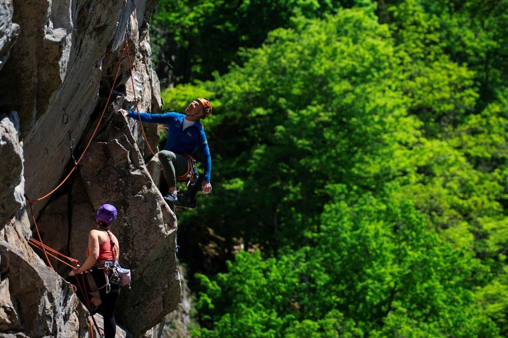 Der Schwarzwald als Trainings- und Entspannungsort: die Extremkletterer Daniela und Robert Jasper