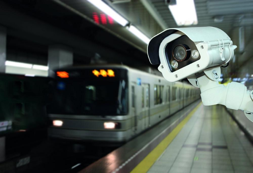 Industrial PC for surveillance in public transport