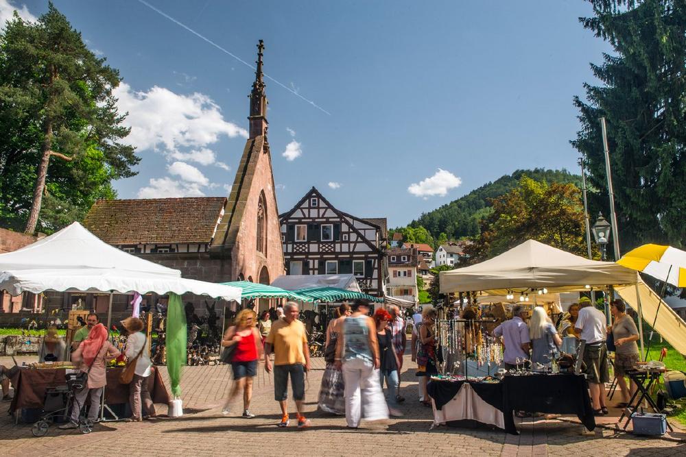 Herrenalber Kunsthandwerkermarkt am Pfingstwochenende