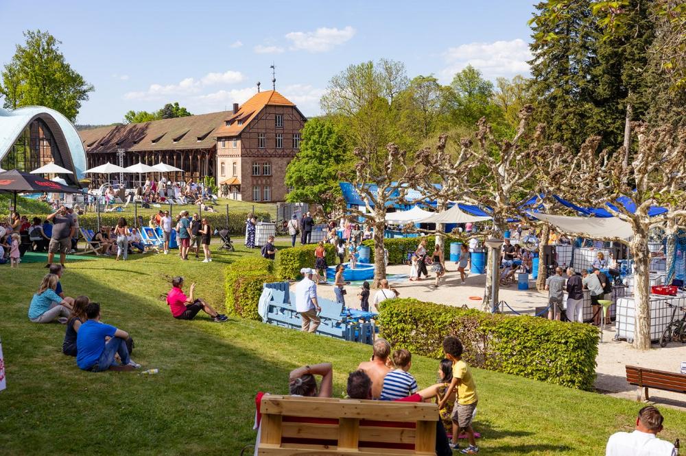 Der 1. Geburtstag der „Wasserkante“ und erfrischende Angebote
