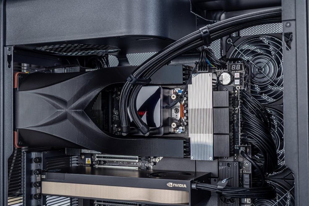bluechip WS3500 setzt neuen Standard für thermisch stabile High-Performance-Workstations