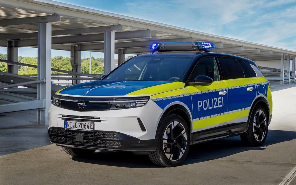 Policing the Streets: On Patrol with the Opel Grandland
