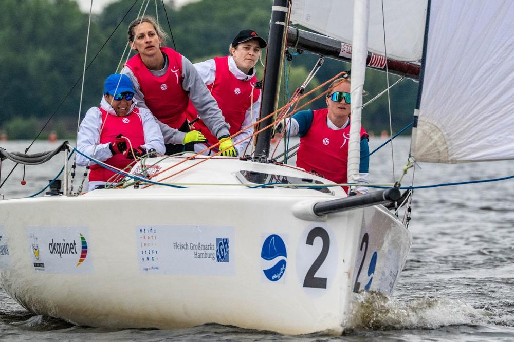 Silke Basedow und ihre Crew vom Hamburger Segel-Club siegen beim 9. Helga Cup