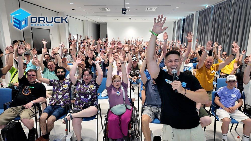 Erste 3D-Druck-Party am SKZ zieht über 150 Gäste nach Würzburg