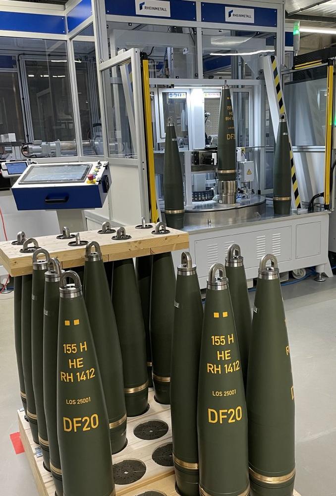 From Unterlüß to the Ukraine: Rheinmetall delivers artillery ammunition from the “Werk Niedersachsen” for the first time