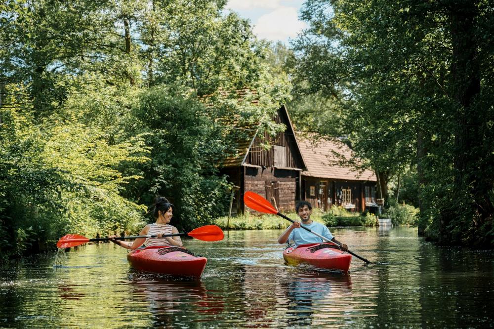 Spreewald heißt Gäste herzlich willkommen – Wasserwandern und Kahnfahrten in der gesamten Reiseregion möglich