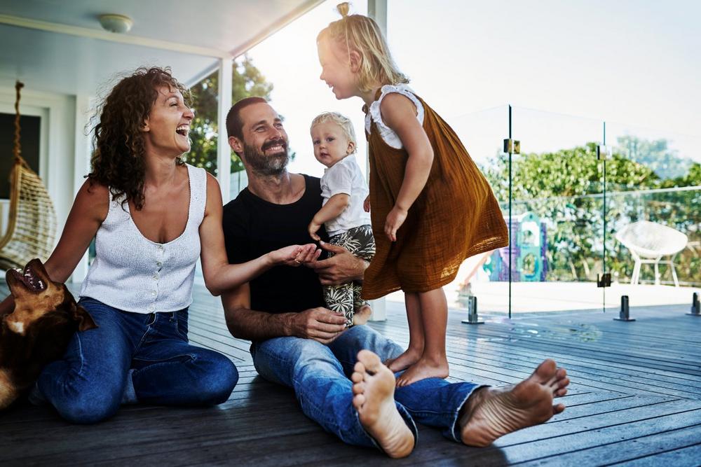Ferien im eigenen Garten: Outdoor-Living und Energieautarkie clever kombinieren