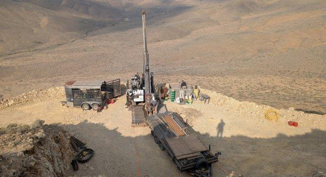 Copper One treibt Bohrprogramm 2026 mit der Aufnahme der Arbeiten in MHB-38 auf dem Kupfer-Silber-Gold-Projekt Majuba Hill in Nevada voran