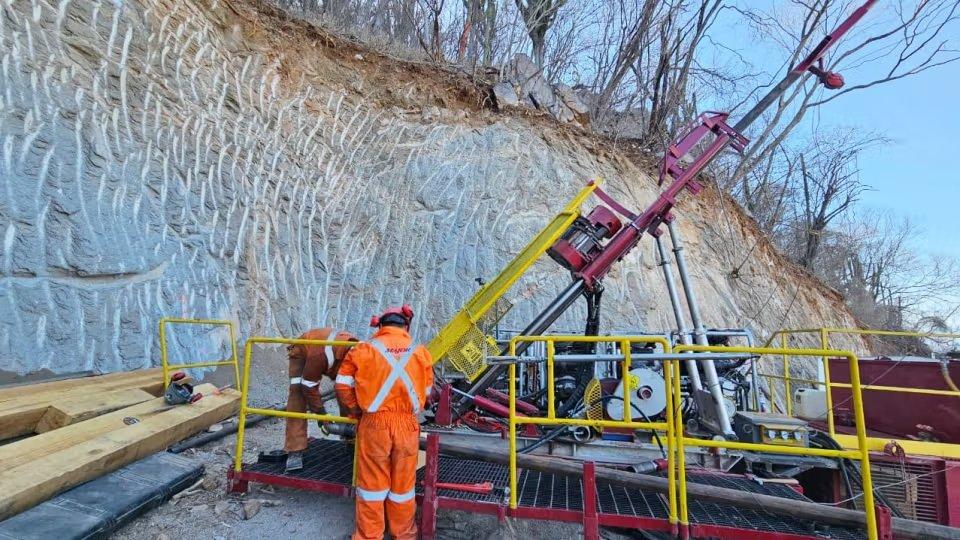Algo Grande Copper erweitert Phase-II-Bohrprogramm: Sichtbare Kupfermineralisierung früher als erwartet durchteuft