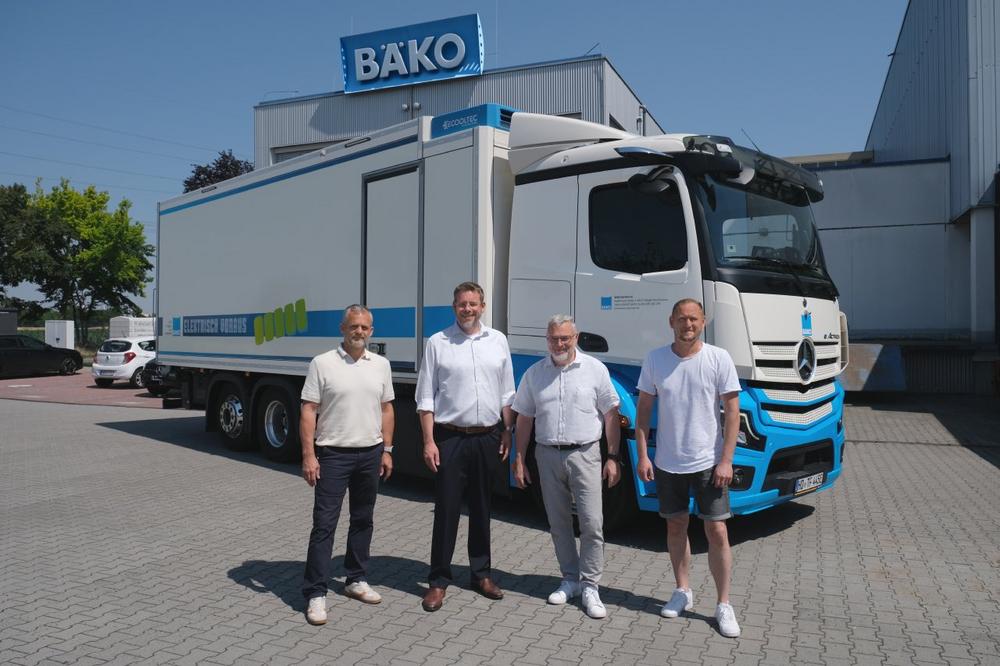 Erfolgreiche Pionierarbeit: BÄKO Süd-West fährt erste E-Lkw mit ECOOLTEC TM182 in Deutschland
