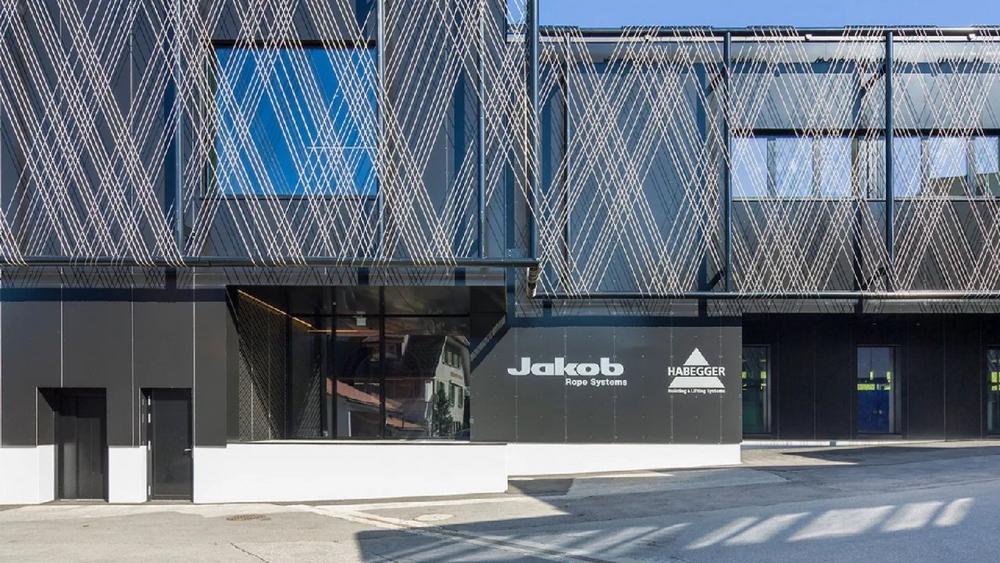 FLEXiCODE Managed Service ermöglicht erfolgreichen Umzug und Betrieb von IFS Cloud bei der Jakob AG