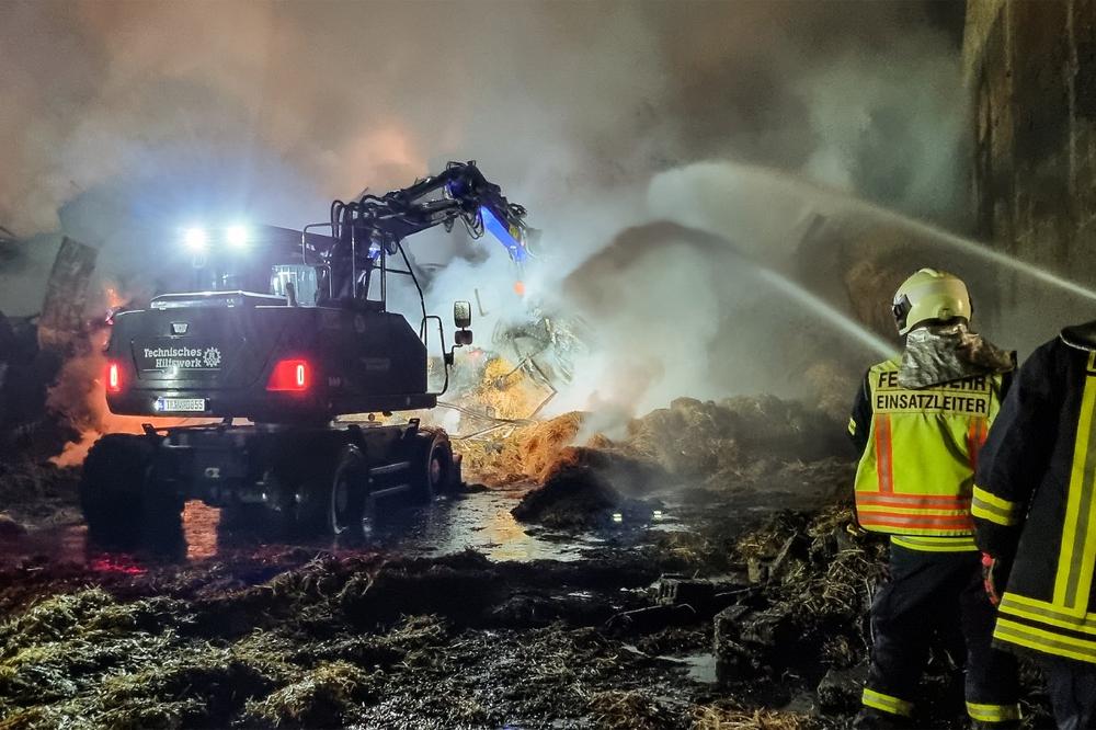 ATLAS Bagger im THW-Einsatz