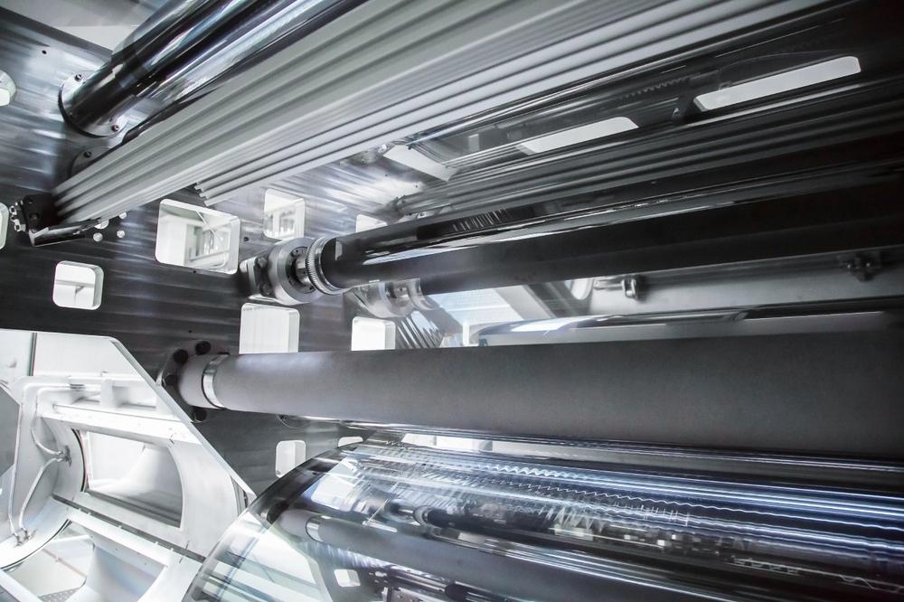 VON ARDENNE GmbH continues the Roll-to-Roll Vacuum Coating Equipment Business of Applied Materials WEB Coating GmbH