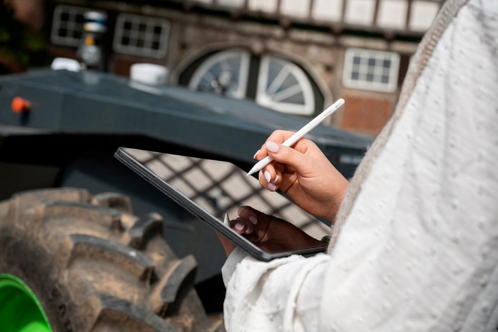 Landwirtschaft als Stromnetz-Stabilisator: Wie Bauernhöfe das Netz entlasten können