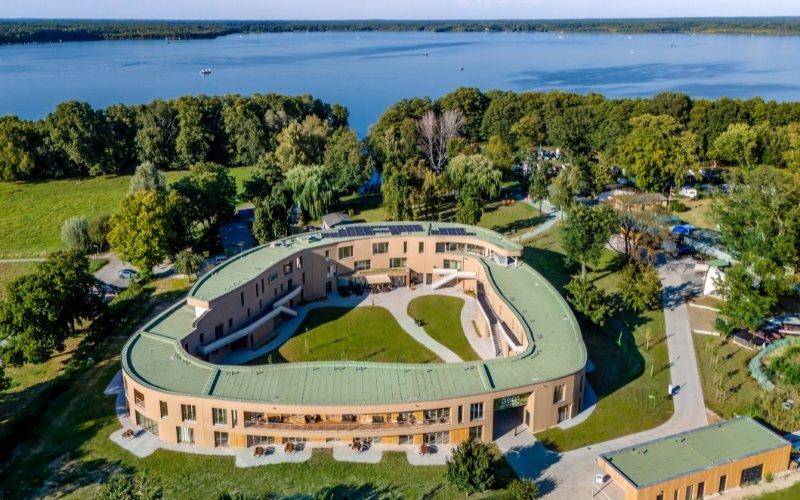 ICONIC AWARD 2026 für das 360° – teamgeist Fusion House am Wolziger See ausgezeichnet