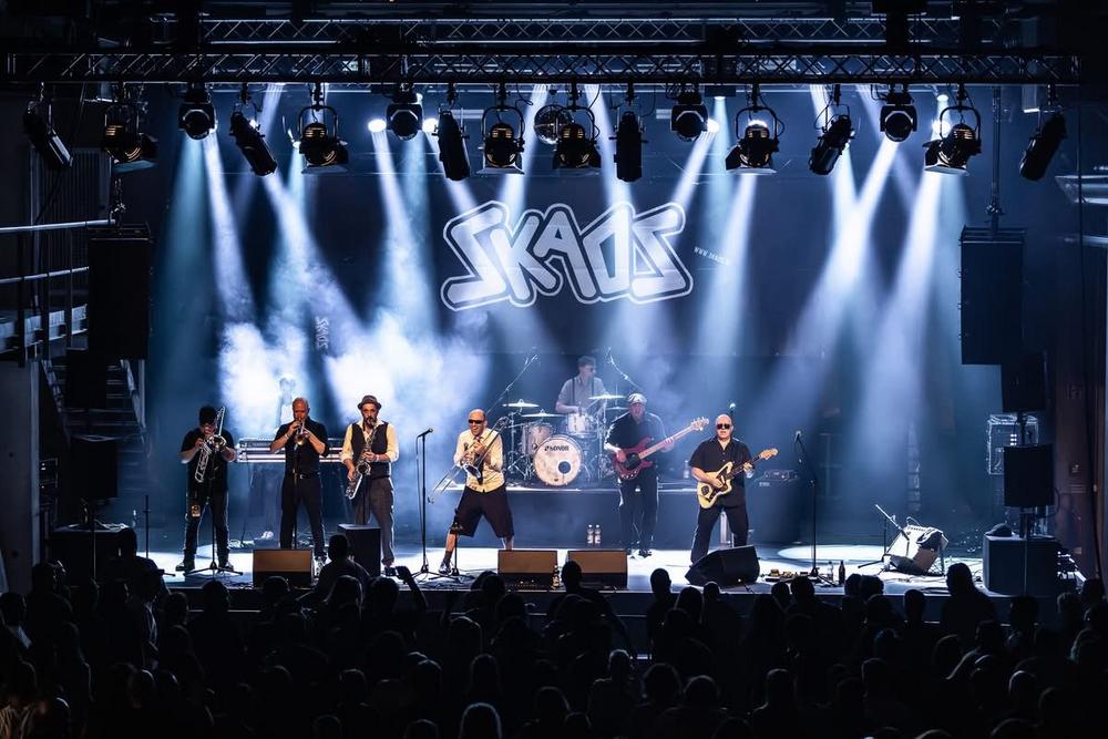 19.09.2026 ab 20 Uhr Konzert mit der Kultband SKAOS