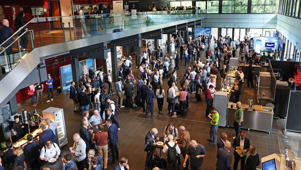 Rekord zum Jubiläum: 1.150 Teilnehmende beim 75. Deutschen Luft- und Raumfahrtkongress