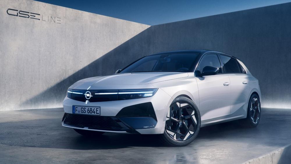 New Opel Astra GSE Line Celebrates Debut at Paris Motor Show 2026