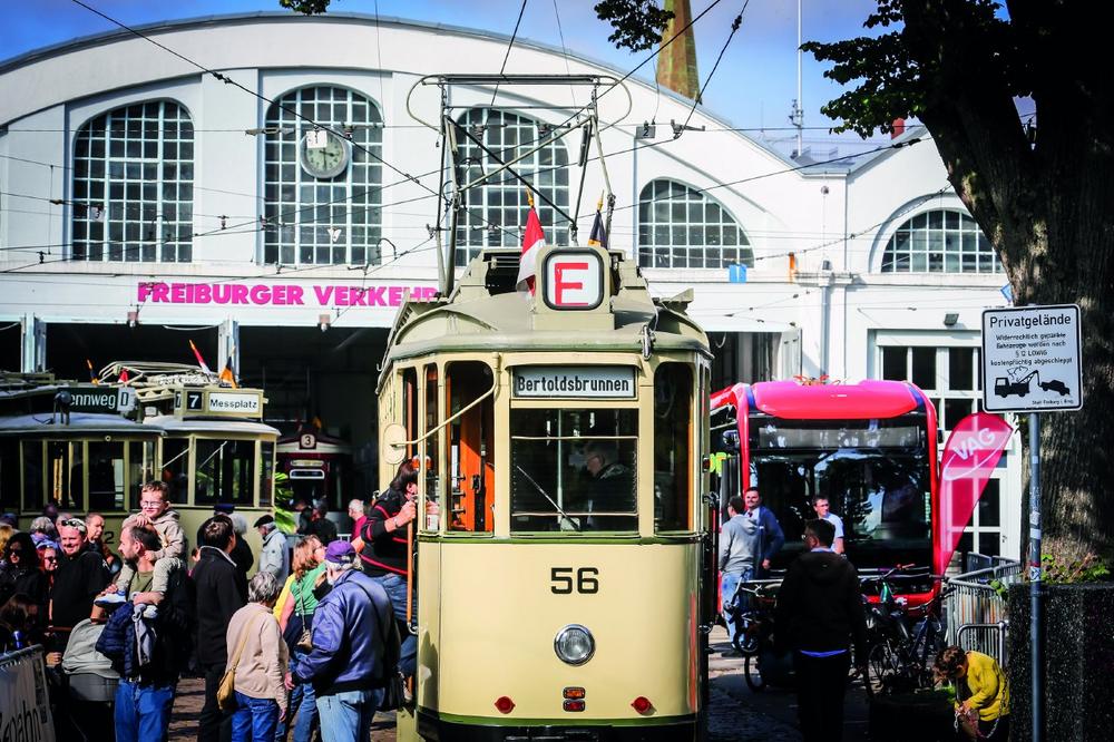 125 Jahre Straßenbahn in Freiburg: Jubiläumsfest im historischen Betriebshof