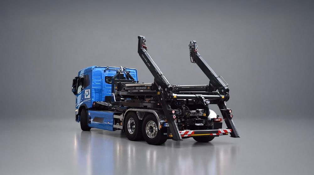 Zwei Systeme, ein Fahrzeug: MEILLER macht E-Lkw zum flexiblen Allrounder