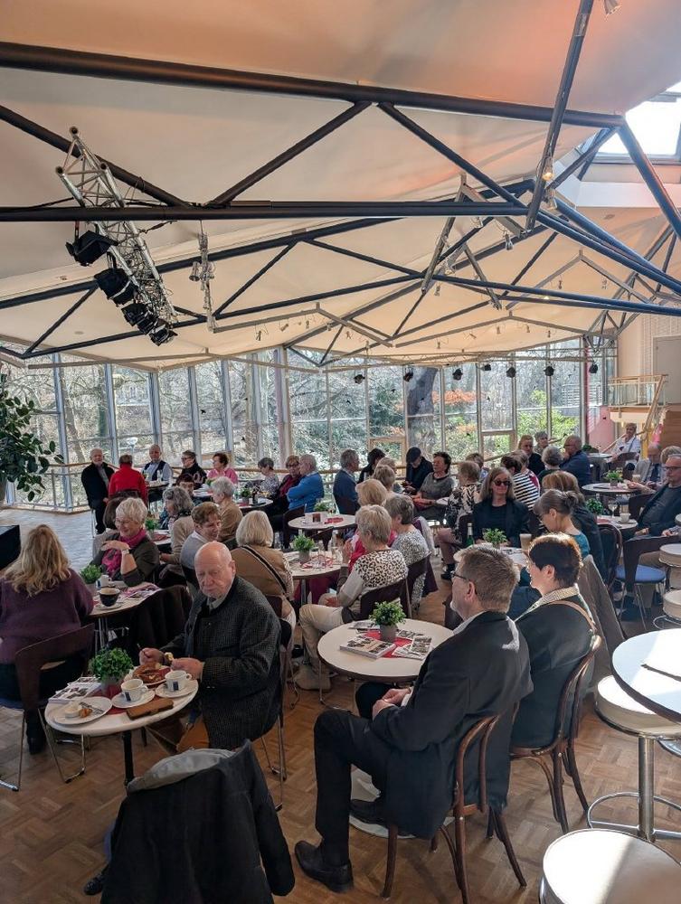 Theaterfrühstück im Brandenburger Theater: Kultur erleben, Hintergründe entdecken