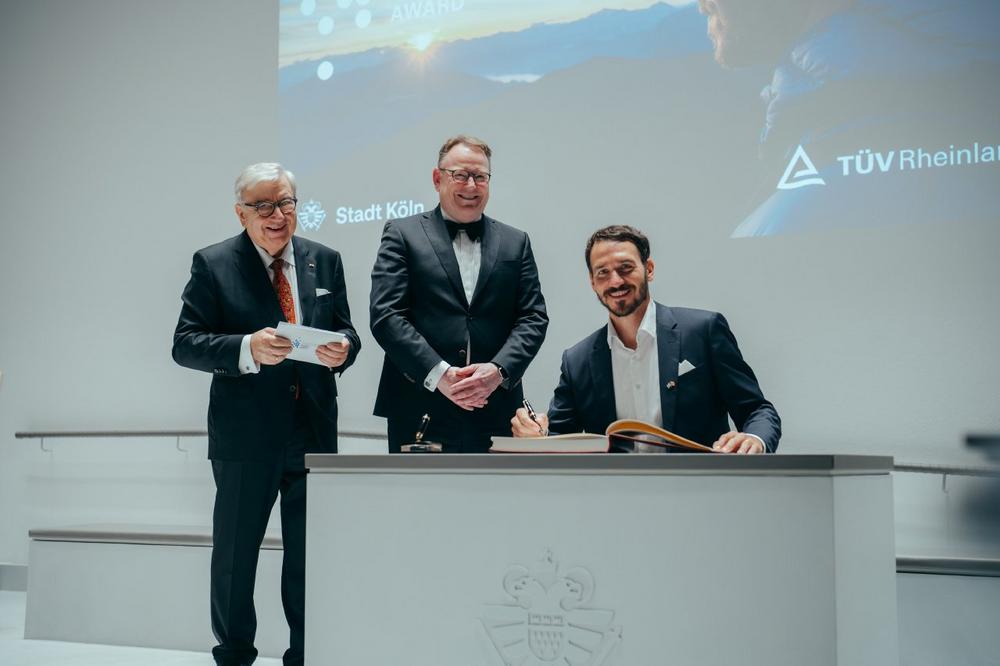 Preisverleihung: 7. Internationaler TÜV Rheinland Global Compact Award für Felix Neureuther