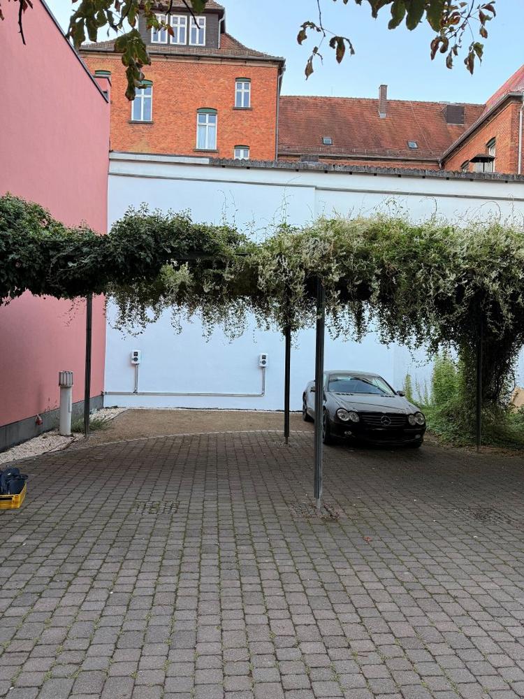 Elektromobilität: Hotel „Zum Ritter“ installiert E-Auto-Ladestationen