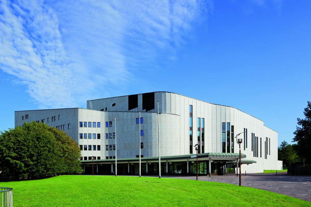 Neuer Jugendtreff „Aalto Lab“ blickt hinter die Kulissen des Musiktheaters